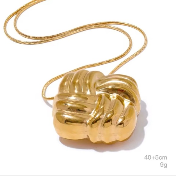 18K Gold Plated Sculptural Knot Pendant Necklace – Stainless Steel - Picture 1 of 9